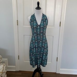 Viereck sleeveless geometric print V-neck dress